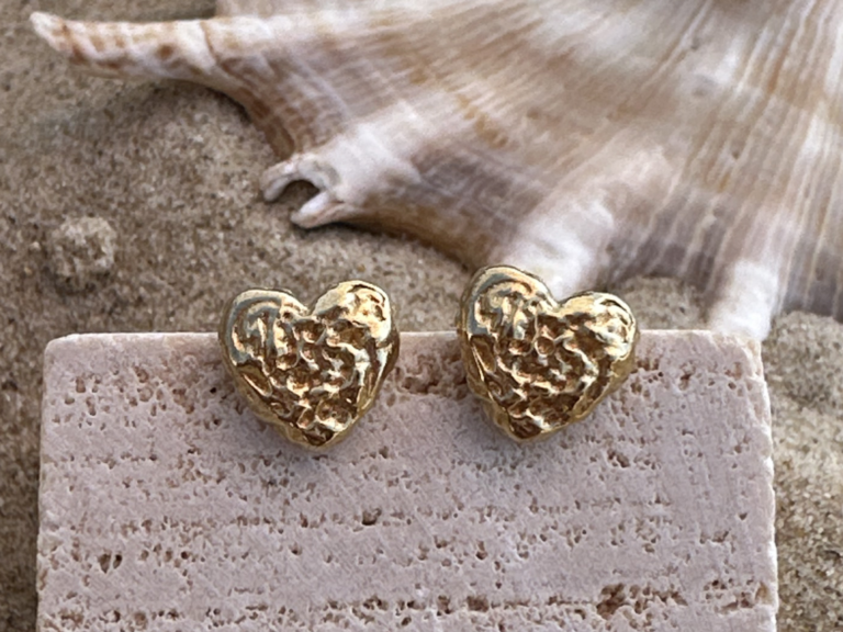 עגילי לב מרוקע – כסף בציפוי זהב