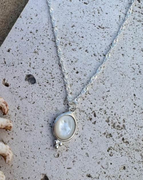 שרשרת אם הפנינה נקודות