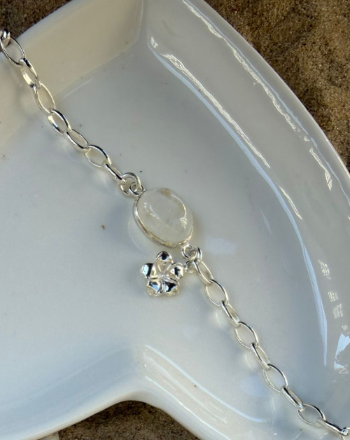 צמיד מונסטון