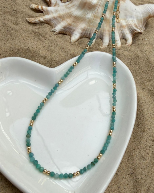 שרשרת אבני חן אמזונייט