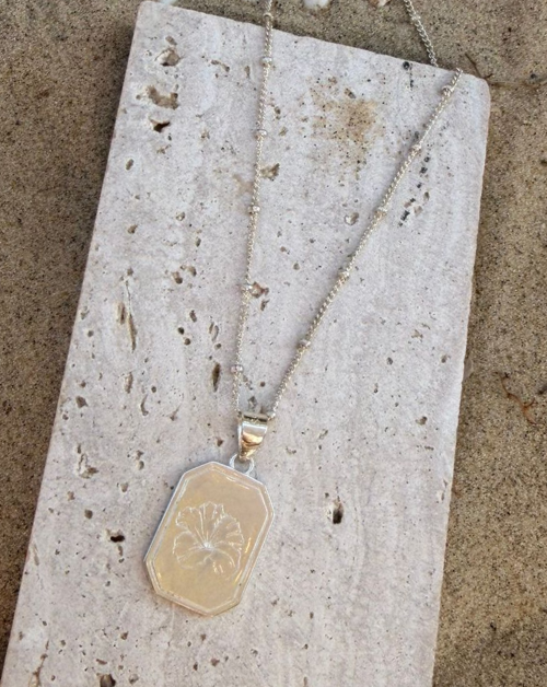 שרשרת חריטה פרח