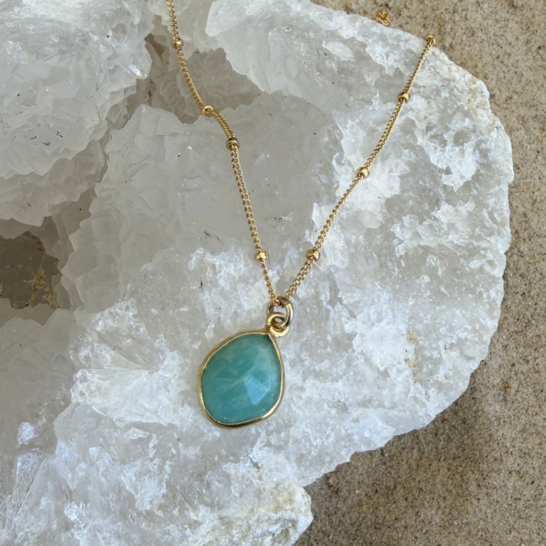 שרשרת אבן חן אמזונייט